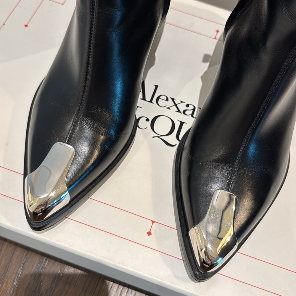 ALEXANDER MCQUEEN - PUNK LEATHER ANKLE BOOT